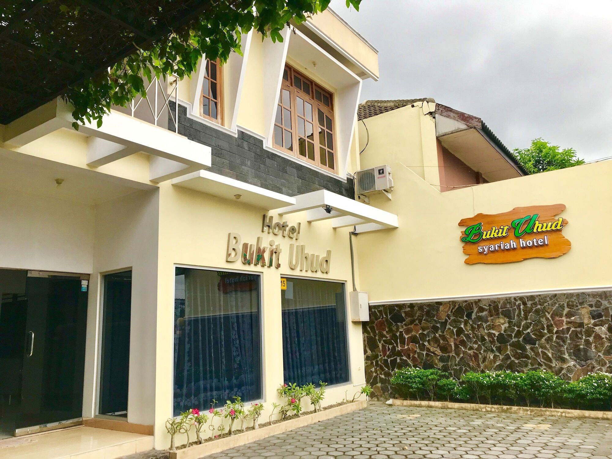Hotel Bukit Uhud 日惹 外观 照片